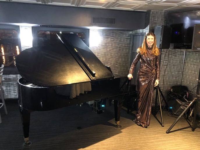 Gallery photo 27 of Cocktail Piano Music - Judy Bowen