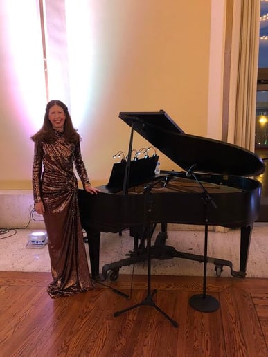 Gallery photo 14 of Cocktail Piano Music - Judy Bowen