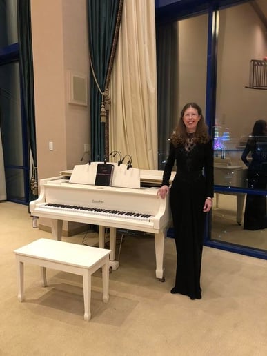 Gallery photo 9 of Cocktail Piano Music - Judy Bowen