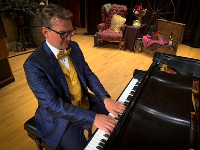 Gallery photo 4 of Cocktail Piano