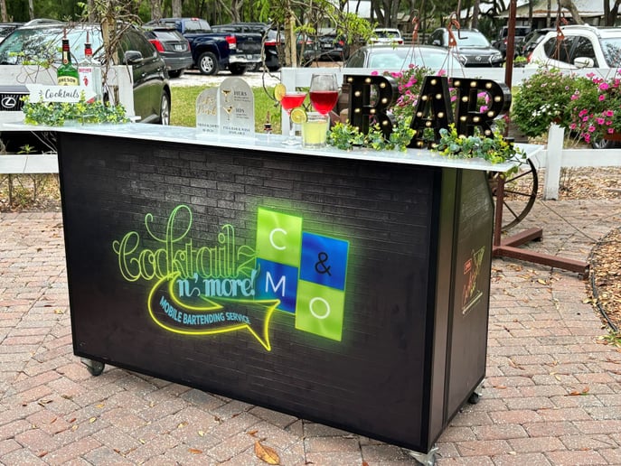 Gallery photo 1 of Cocktailz N’ More Mobile Bar Services
