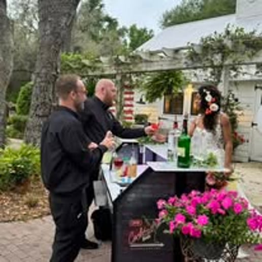 Gallery photo 5 of Cocktailz N’ More Mobile Bar Services