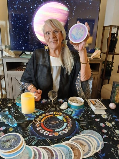 Gallery photo 4 of Vicki Arpad, Lightworker