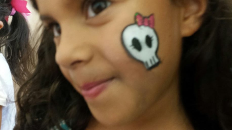 Gallery photo 1 of Color Splash Body Art