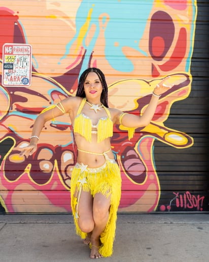 Gallery photo 4 of Carlyn De'Von BellyDance