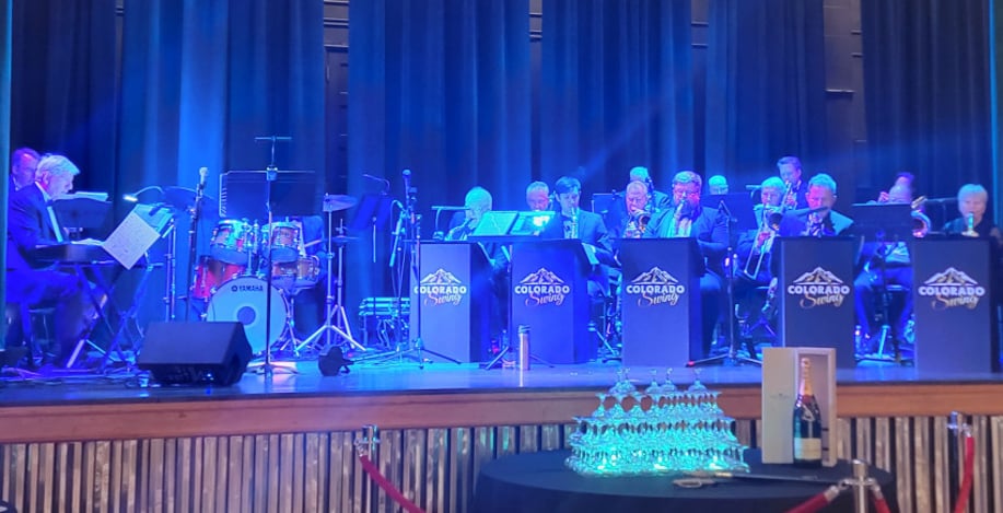 Gallery photo 1 of Colorado Swing