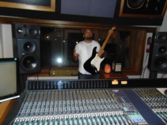 Gallery photo 2 of Combz
