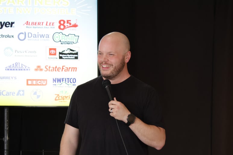 Gallery photo 4 of Jr Berard - Comedian