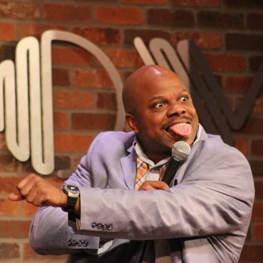 Gallery photo 1 of Comedian Derrick Cakley