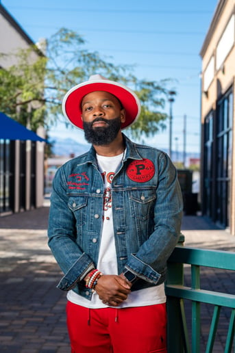 Gallery photo 4 of Comedian Macho