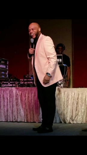 Gallery photo 5 of Comedian Toppfliight