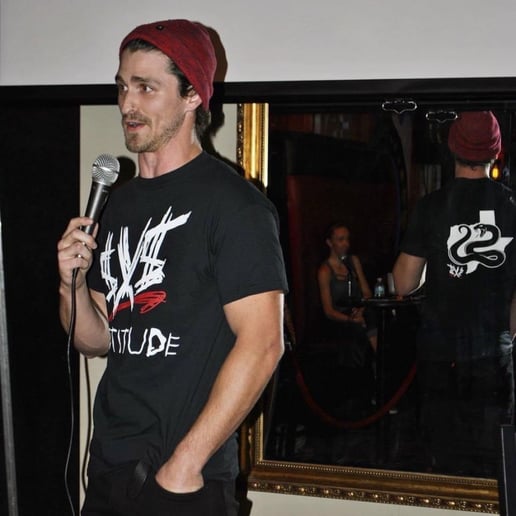 Gallery photo 4 of Comedian