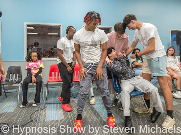 Gallery photo 5 of Comedy Hypnotist Steven Michaels