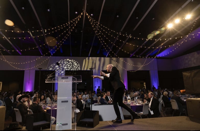 Gallery photo 2 of Comedy Magic