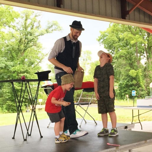 Gallery photo 8 of Comedy Magician Daniel Lusk
