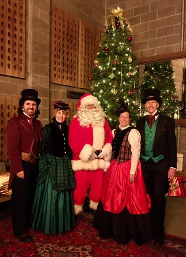 Gallery photo 8 of Comfort & Joy Carolers
