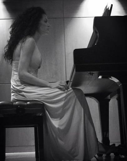 Gallery photo 8 of Concert Pianist