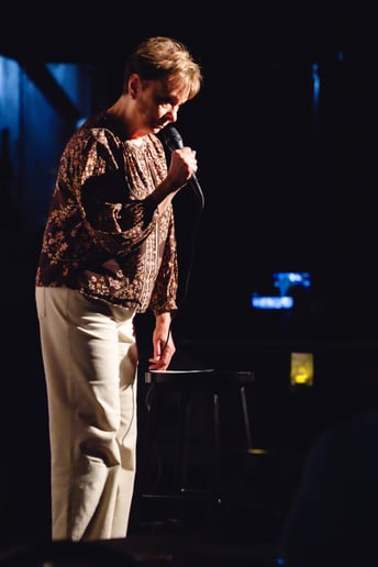 Gallery photo 5 of Conni Lee Comedy