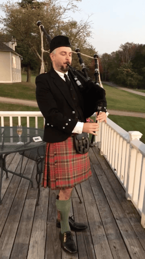 Gallery photo 1 of Connor the Bagpiper