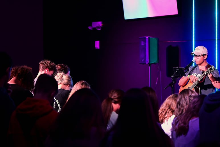 Gallery photo 2 of Contemporary Worship Leader