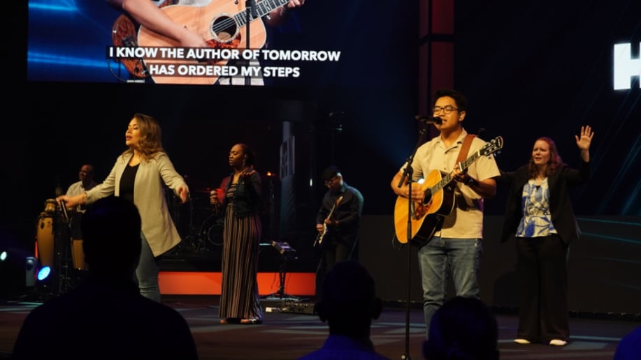 Gallery photo 9 of Contemporary Worship Leader