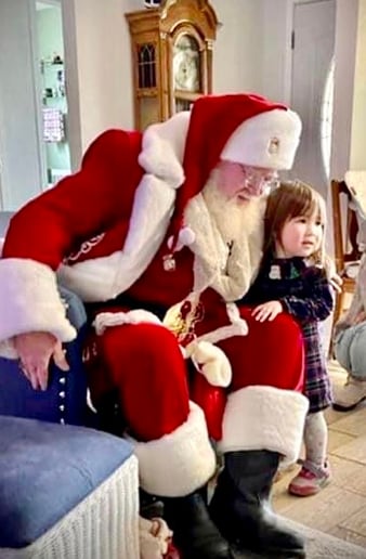 Gallery photo 2 of Cool Creek Santa