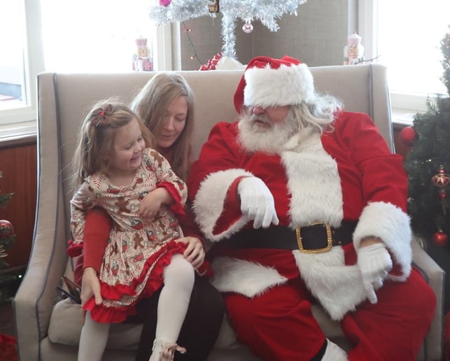 Gallery photo 10 of Cooper House Entertainment Santa Claus
