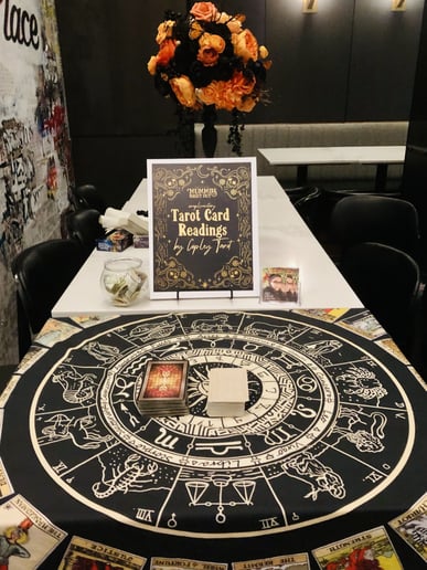 Gallery photo 5 of Copley Tarot