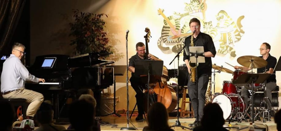 Gallery photo 2 of Corner Pocket Quartet