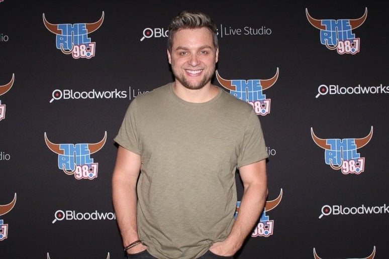 Gallery photo 11 of Cort Carpenter | Recording Artist