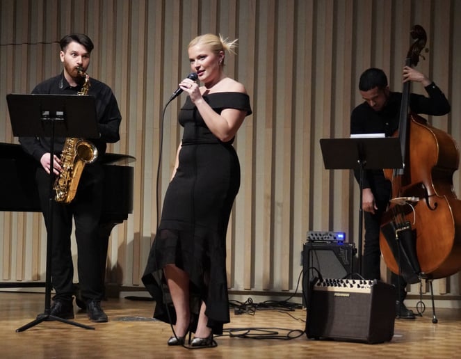 Gallery photo 1 of Corynn & Company
