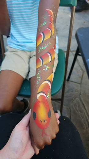 Gallery photo 4 of Cosmic Colors Face Painting