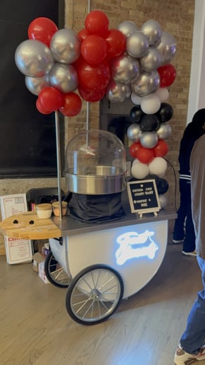 Gallery photo 4 of Cotton Candy Cart/Live Spinning