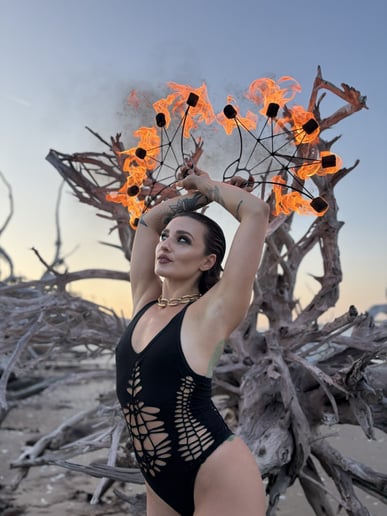 Gallery photo 1 of Countess of Confusion