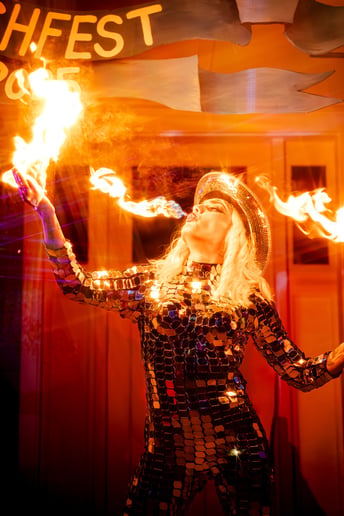 Gallery photo 5 of Countess of Confusion