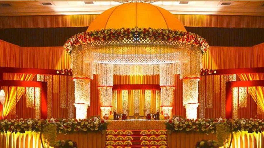 Gallery photo 2 of Cove Palace Island Decor