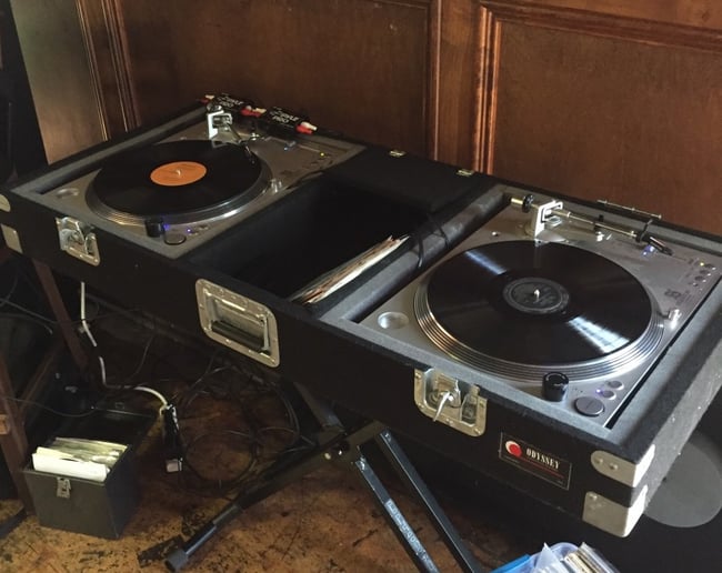 Gallery photo 1 of CP Vinyl Spinning