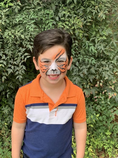 Gallery photo 1 of Crafty Face Painter and Balloon Twister