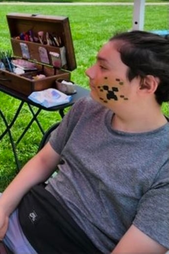 Gallery photo 2 of Crafty Parties & Face Painting