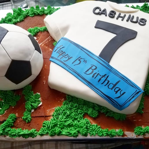 Gallery photo 10 of Custom Cake and Sugar Cookies