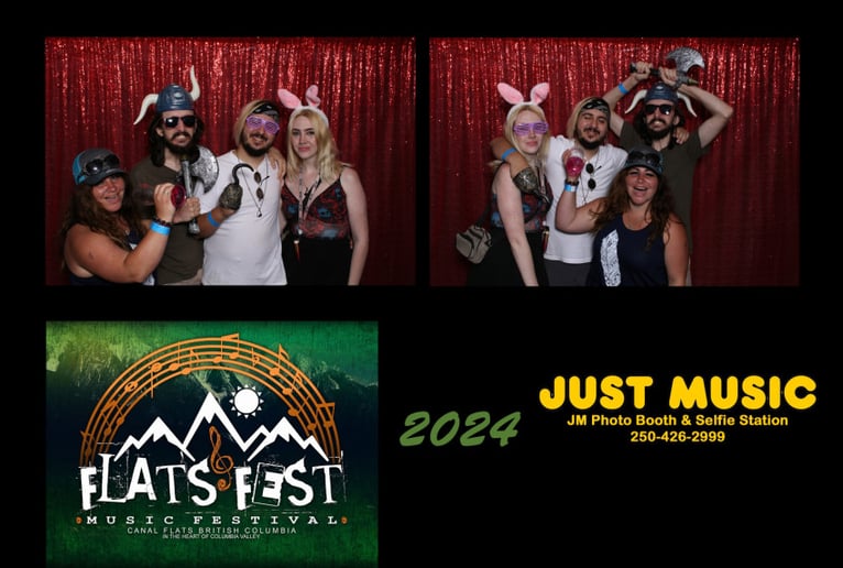 Gallery photo 4 of JM Photo Booth & Selfie Station
