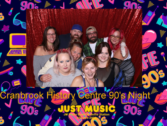 Gallery photo 6 of JM Photo Booth & Selfie Station