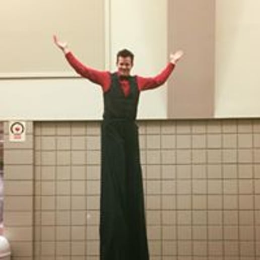 Gallery photo 7 of Crazy Craig Juggling Variety Show