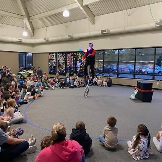 Gallery photo 9 of Crazy Craig Juggling Variety Show