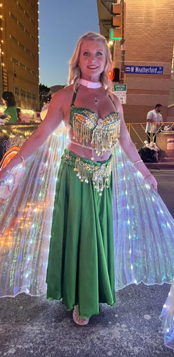 Gallery photo 9 of Crescent Moon Belly Dance