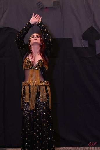 Gallery photo 2 of Crescent Moon Belly Dance
