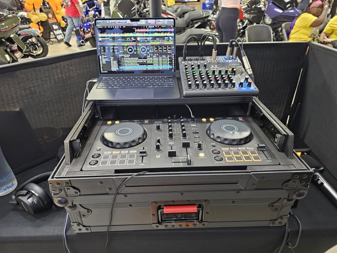 Gallery photo 2 of Crimson Core DJ Services