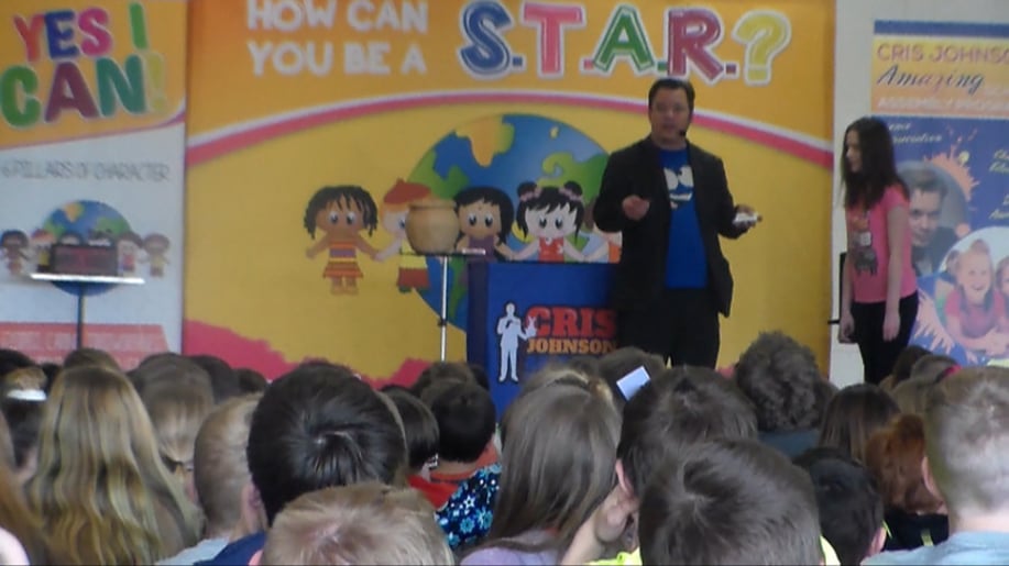 Gallery photo 2 of Cris Johnson's Amazing School Assemblies & Library Shows