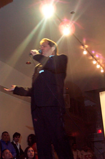Gallery photo 1 of Crooner Rob Silver