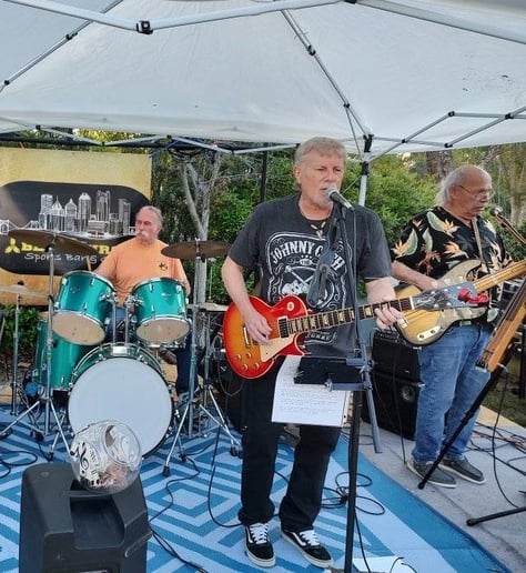 Gallery photo 1 of Crossfire Band
